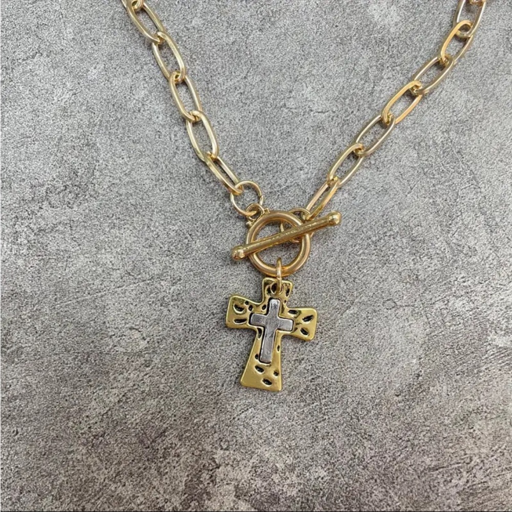 $3 💕5/$15 Gold and Silver Cross Pendant Necklace, Paper clip chain , NEW - Picture 4 of 5